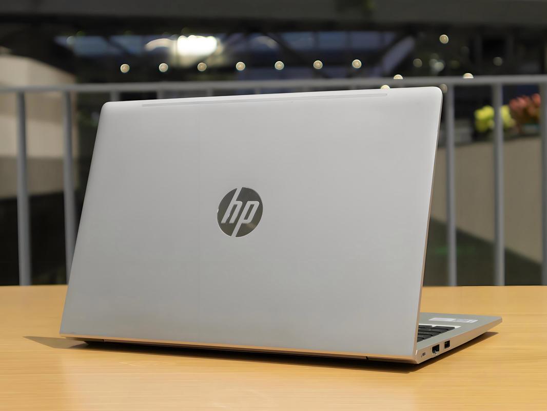 懂行人揭秘 华硕与惠普，两大PC巨头谁更值得你入手？